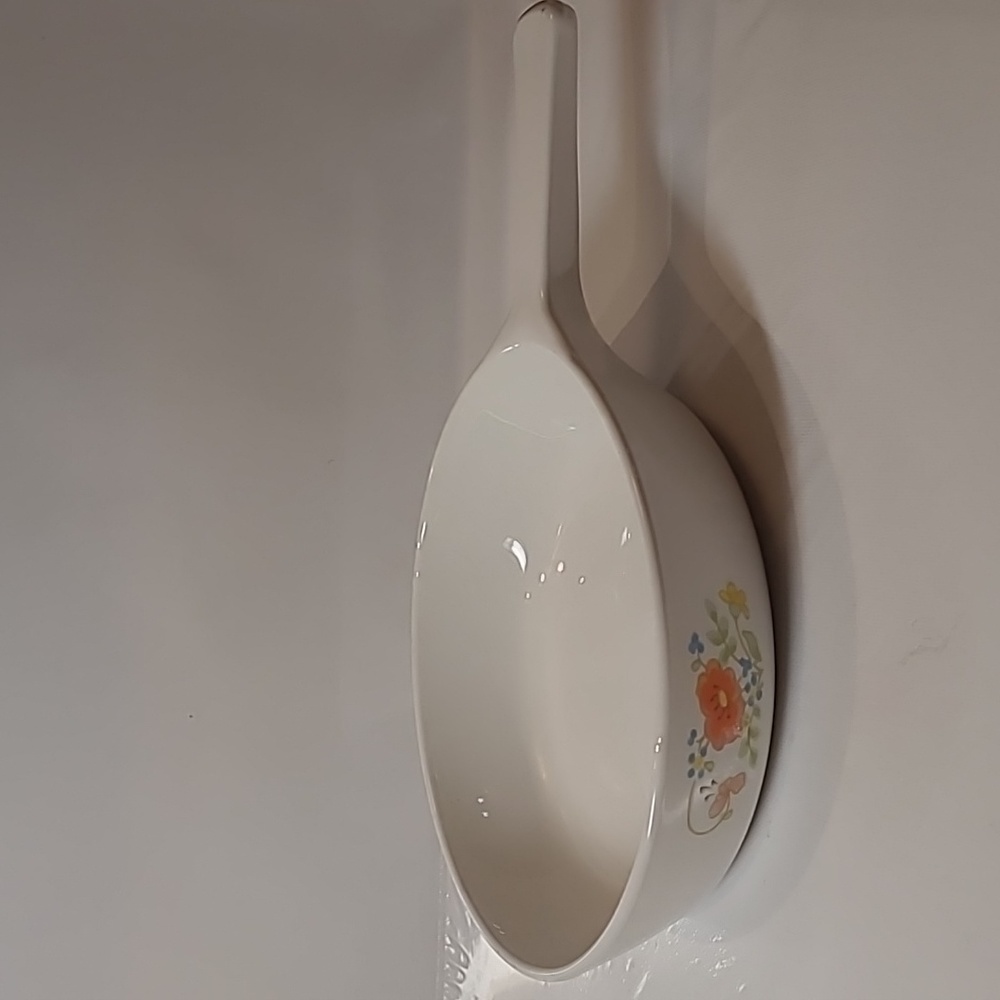 Corningware P-83-B .12cm wildflowers Canada no lid